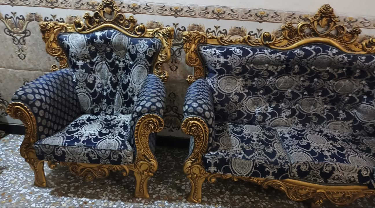 السلام عليكم عندي تخم للبيع ١٠ مقاعد نظيف جدا السعر 350
اوبي مجال الهاتف *********** العنوان بغداد حي الجهاد شارع الشارقة
