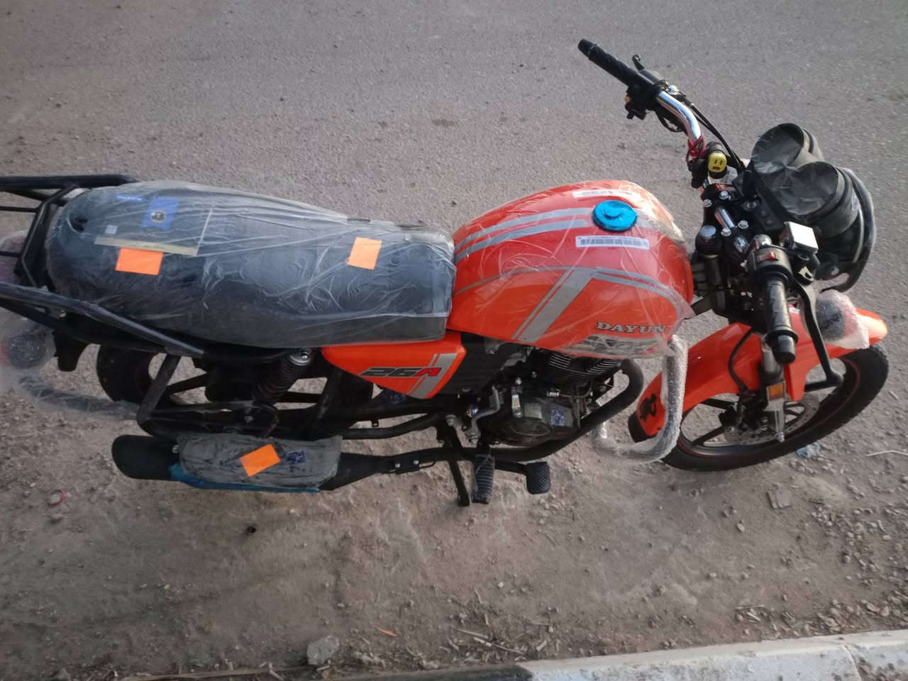 سلام عليكم دايون نفخ مديل 2023 طالعه 2024 بشهر 8 مكينه 200 كتابه حمره دراجه جديده كلش نضافه شوفت عينك مطلعها على يدي من المعرض اوراق اصوليه مداور يم مكتب حسين كهربائيات فول نعومه شلعه اي نقص مابيها سعر مليون 625 كربلاء 
  ***********
