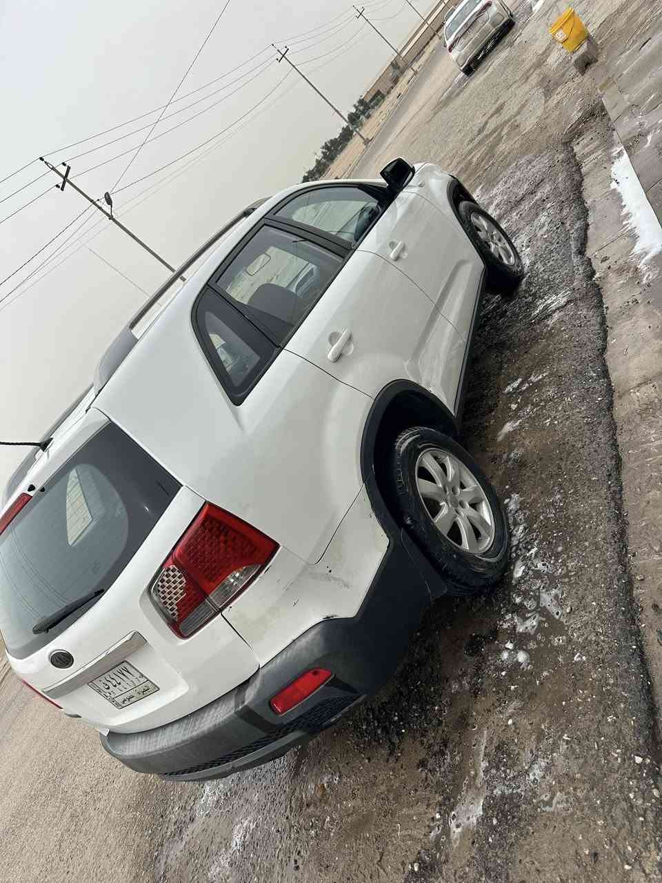 سلام عليكم كية سورنتو موديل  2011 العنوان البصرة. السعر 114 ورقة  ***********
