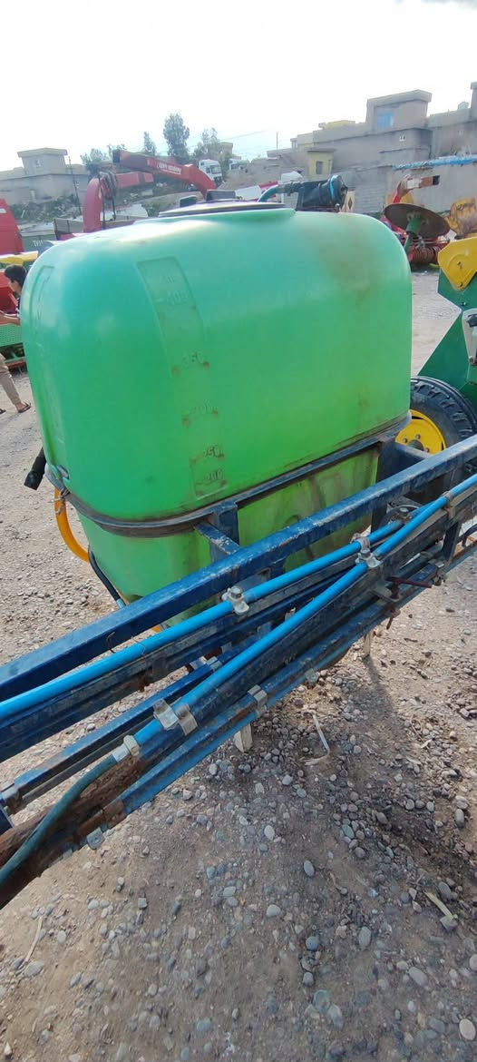 للبیع دوبیە مرشە 400لتر جاهیز گوبل روح شغل لحیم کسر ماکو سحر 300الف و مجال مکان قضا بردرش رقم ***********  ***********
