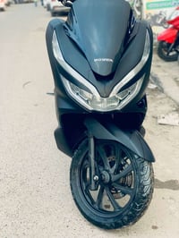 دراجة pcx جيل ثالث قبل اسبوع نازلة من الرمبة مكاتبة موجودة دراجة مكفول...