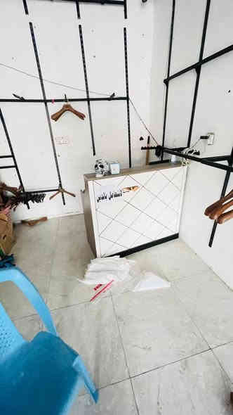 اخوان عندي غراض مال محل ملابس سكك وتعاليك  ابيعهن شلع ليريدهن يتواصل وياي خاص او واتساب *********** سعر مناسب ✅
