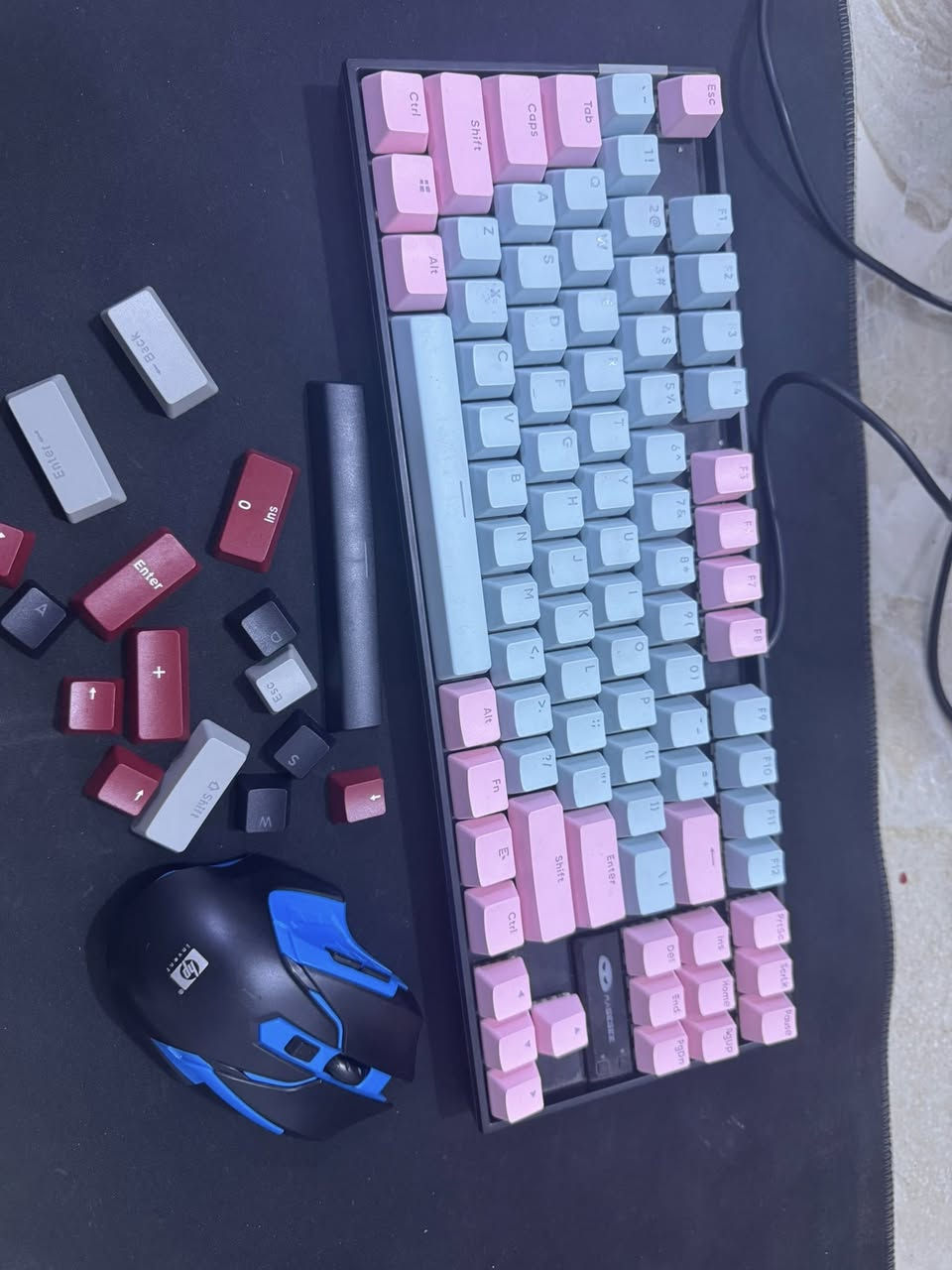 دركسون v900نضيف اخو جديد
موس باد الحجم جبير RGB
كيبورد الحجم ٦٥وسوجات الحمر + موس hp 
ومايك كامل
جوستك مال حاسبه
كامرة
اضاء ٣ الوان (ابيض و اصفر و حليبي)
مكان الحسينية مال راشدية 
***********رقم تواصل واتساب
السعر بخاص 
اذا كل غراض يختلف سعرهاً عن كل غرض وحدة
