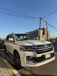 لاندكروز • ٢٠١٩ • ٧٠٠٠٠ كم