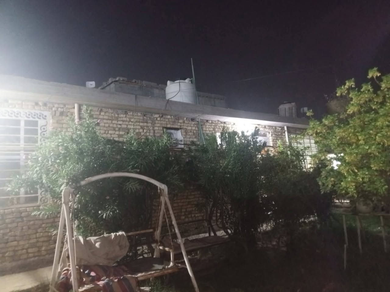 السلام عليكم
بيت للبيع زراعي منطقة البيضاء متكون من 3 غرف غرفة واحد متكونه من حمام وتواليت داخلي متكونه من استقبال وهول وحمام ومطبخ 500متر حديقه 200 متر وبناء بيت 300 متر يرجى الاتصال ***********
