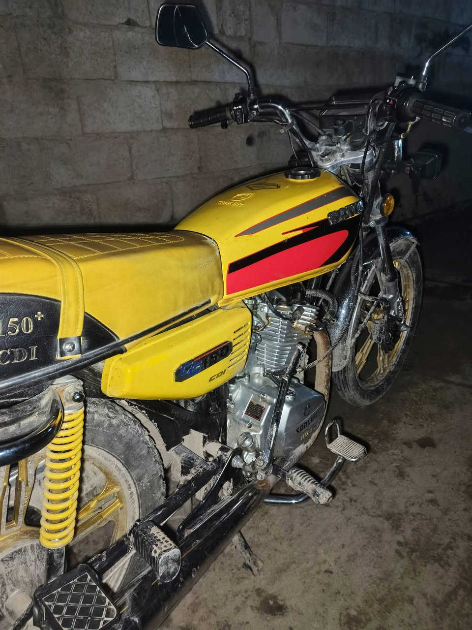 سلام عليكم دراجه للبيع 22نضافه فول مطول مهمول كلشي شقال تجي تفحص اله تاخر ***********
