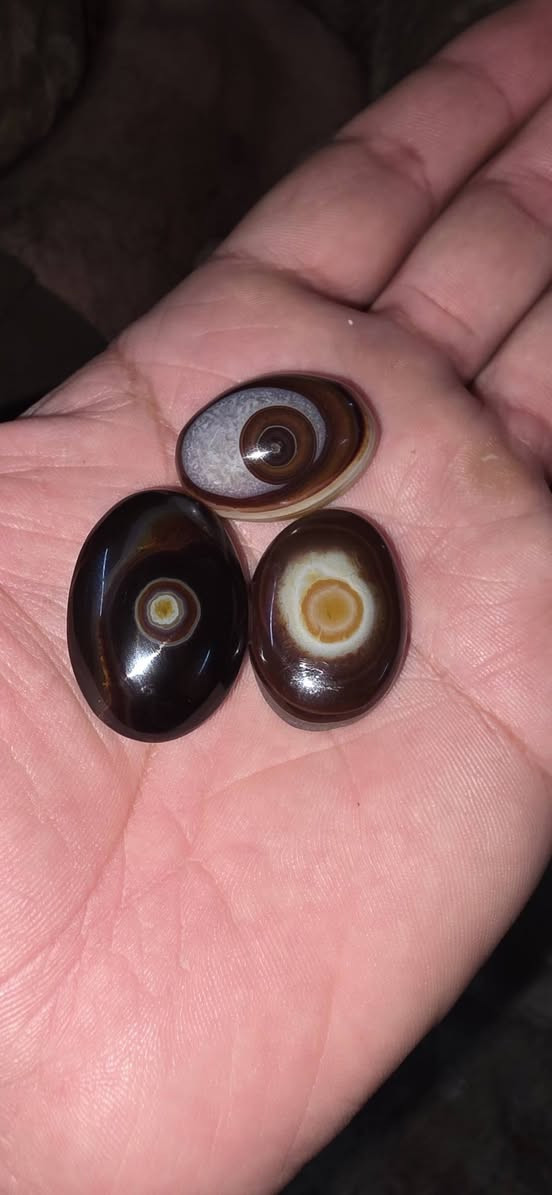 ياالله نوادر الاحجار ***********
