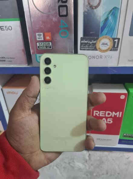 سلام عليكم للبيع
سامسونج A34 نسخه 5g
ذاكره ١٢٨ رام ٨ سوبر اموليد 
مكفول من الفتح فقط هاي رصعه الي بضهر 
سعر ١٧٠ الف عنواني حله دبله ***********
