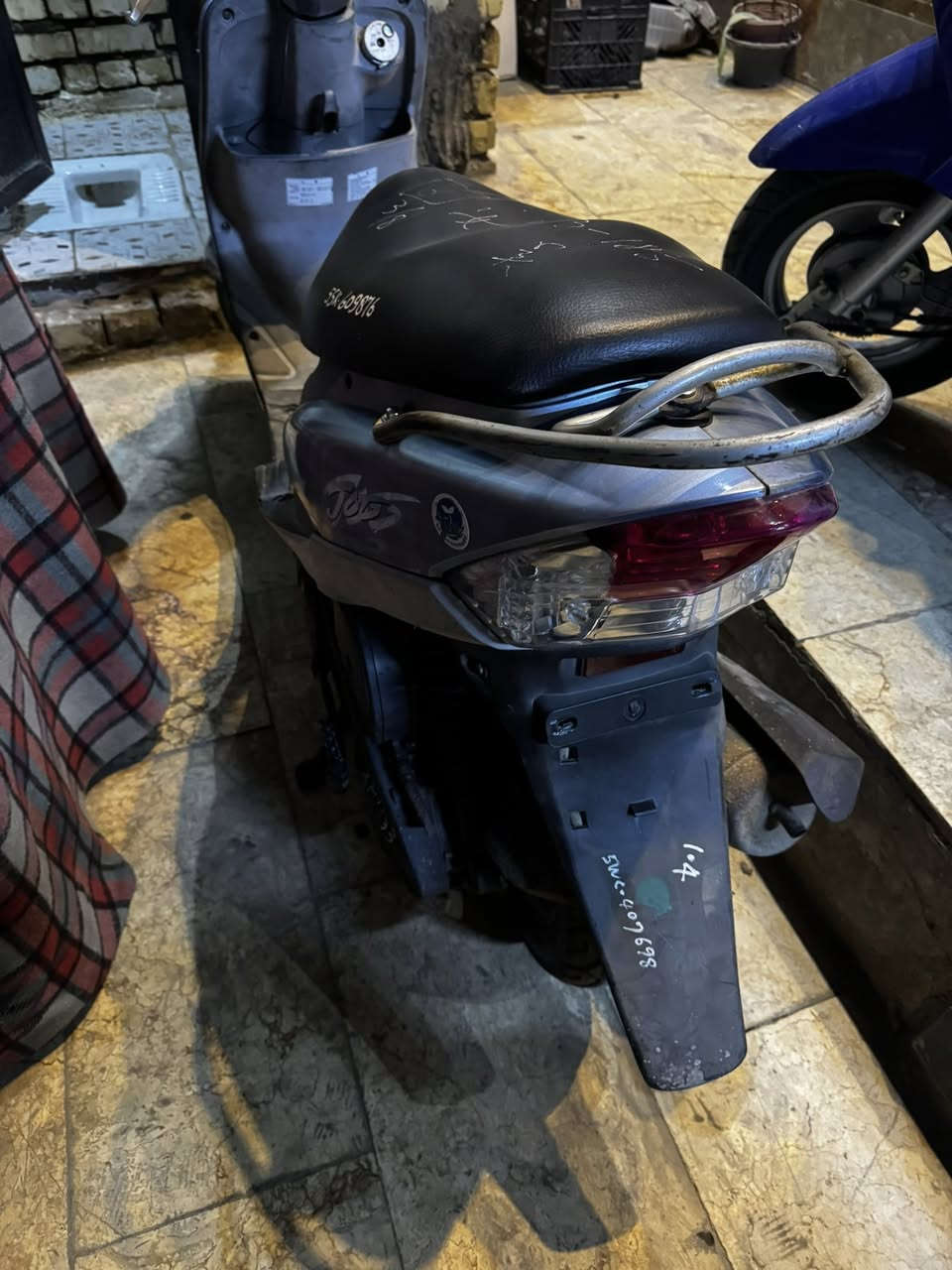 للبيع مكفوله مال رمبه ماعوزه برغي السعر650مكاني بغداد بلديات رقم ***********
