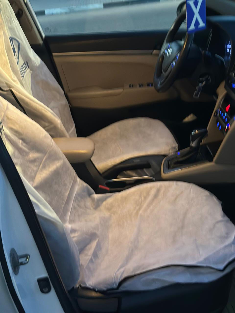 السلام عليكم ورحمة الله وبركاته 
هونداي انتره خليجي مديل 16 شكل 17 كفاله من صبغ وضربه فقط صبغ دوسه  مكينه ألفين كفالة من الفتح سياره جاهزه وجديده
فول عدا الفتحه رقم بصرة تحويل
سعر ١٤٥ وبيها مجال 
مكلف بالنشر للاستفسار الاتصال على الرقم 
 ***********. ابو الجود
