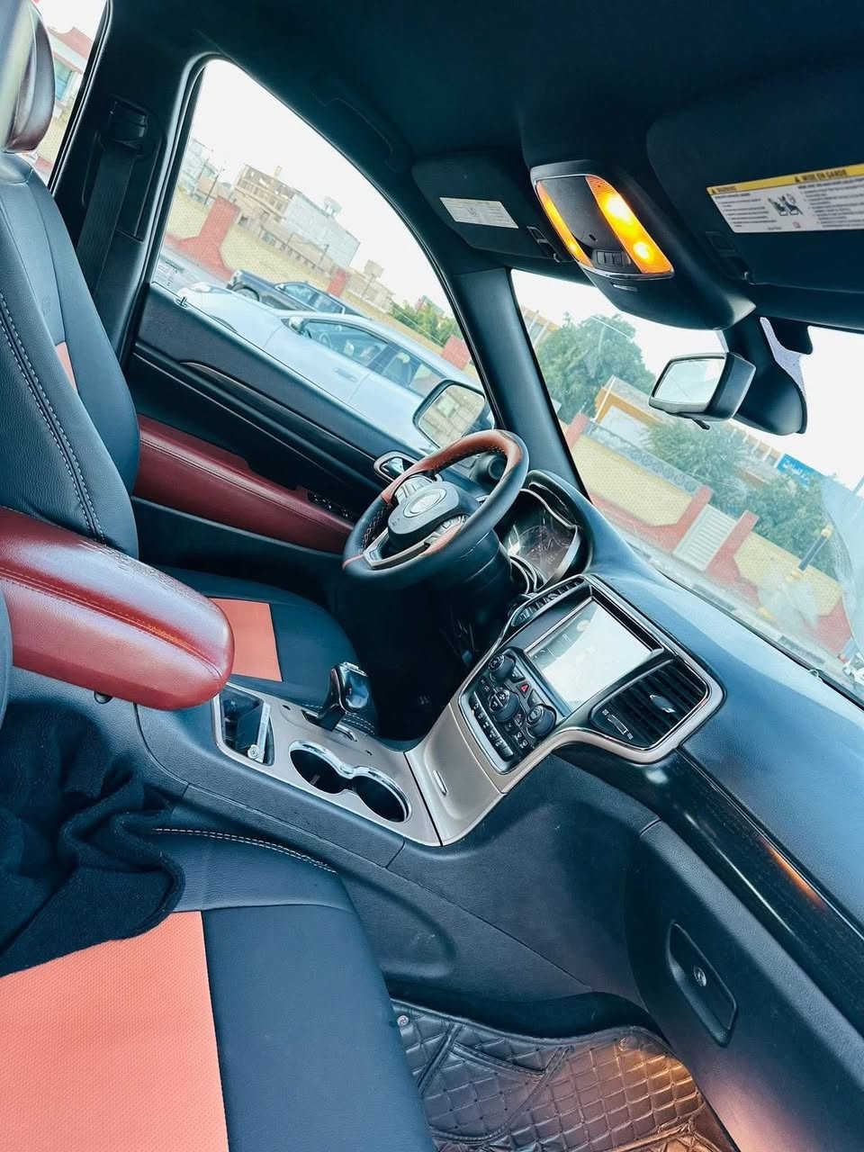 سلام عليكم جيب سعر 172 لاريدو مديل 2015وارد امريكي حادثه جاملغ وبنيد فقط والباقي كفاله سياره جديده وجاهزه مكينه 3600 حداديه تخم تاير كله جديد سياره فول موصفات ماعده الفتح شاشه كشنات جلد شفتات ستيرن حساسات لايتات زنون بلادي    الستفسار اكثر نتصل مكلف بنشر ***********
