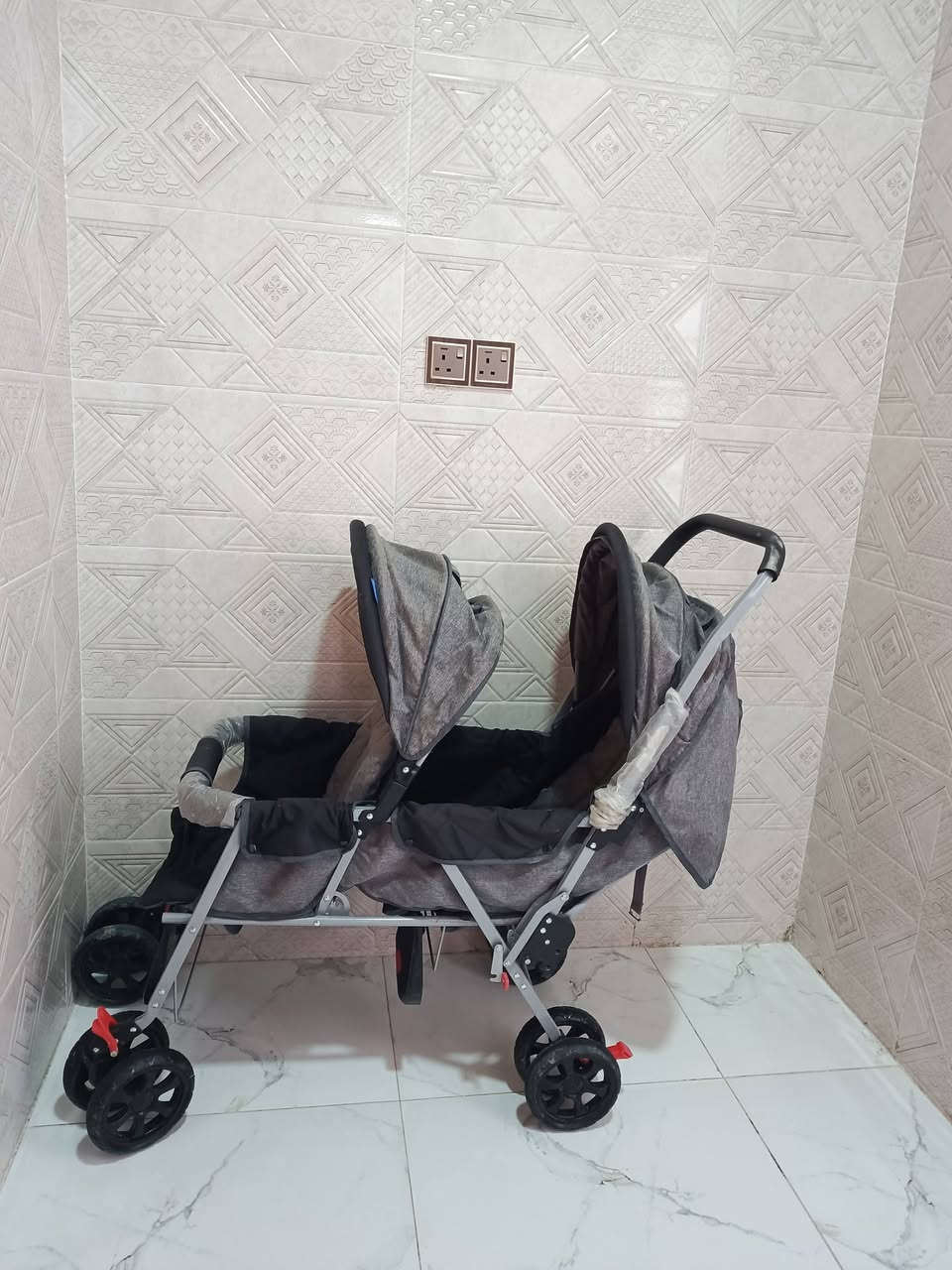 السلام عليكم عربانة توأم  للبيع جلوس منام مستخدمه قليل بسعر مناسب


**إذا كنت صاحب هذا الإعلان وتريد حذفه لأي سبب، رجاءا أرسل رسالة إلى الدعم الفني**