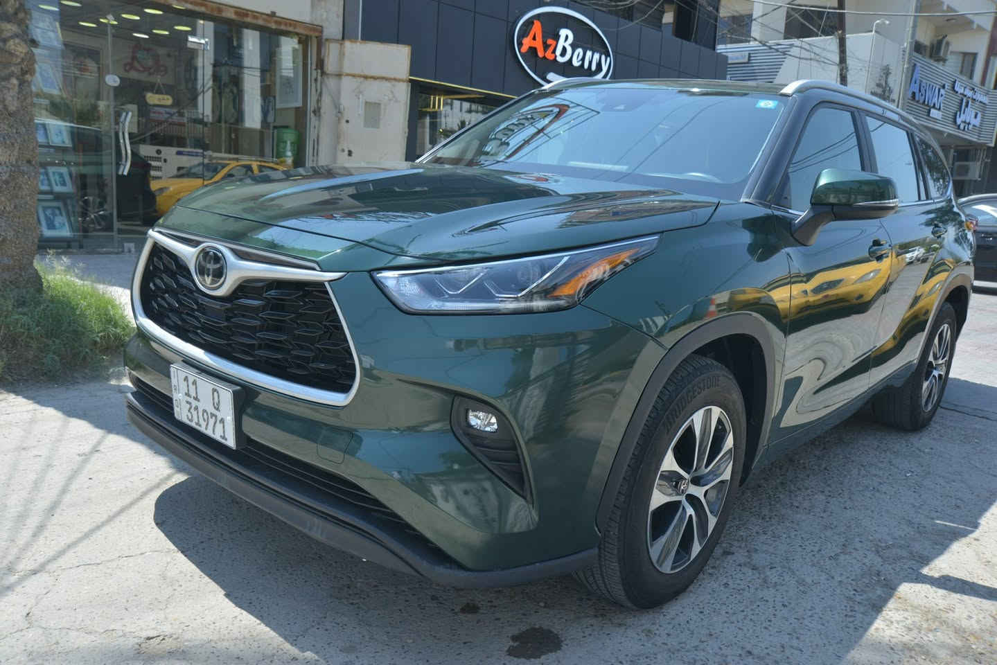 للبيع

تويوتا هايلندر موديل 2023  XLE بانزين 

بدون صبغ بدون ايرباك 

رقم الشاصي : 5TDKDRAH7PS504249

صور الحادث مع تقرير المندلاوي مرفق 

الاستفسار عن السعر خاص ***********
