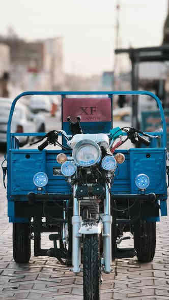 سللم. عليكم.  ستوته. يل ٢٣رقم. معه سنويه سعر ٢٧٠٠مجال بصيط رقم ***********
