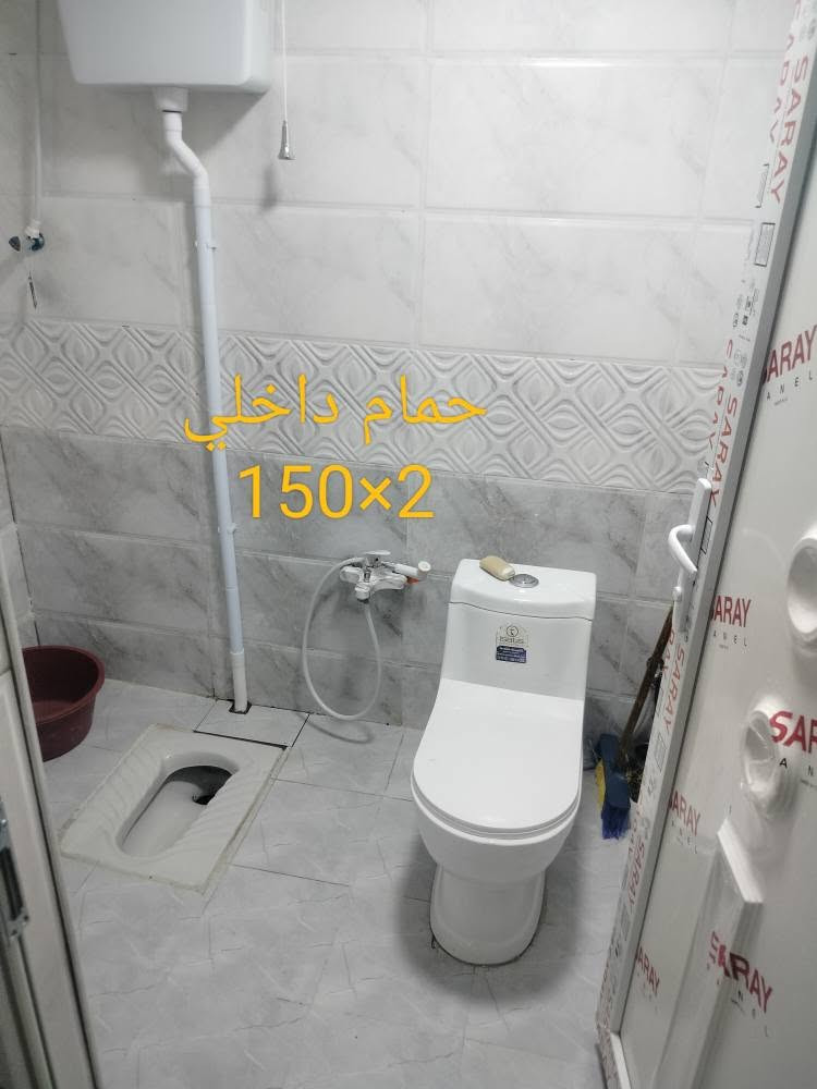 اسلام عليكم بيت للبيع بناء حديث طابو زراعي عراقي سند 23 مساحه 100متر يتكون من 2غرفه نوم وهول ومطبخ وديوانيه وحمامات ومخزن عنوان ابو الخصيب البهادريه شارع المفقس فدك سعر  على الخاص خدمات متوفر ماء كهرباء مجاري *********** البصرة, العراق
