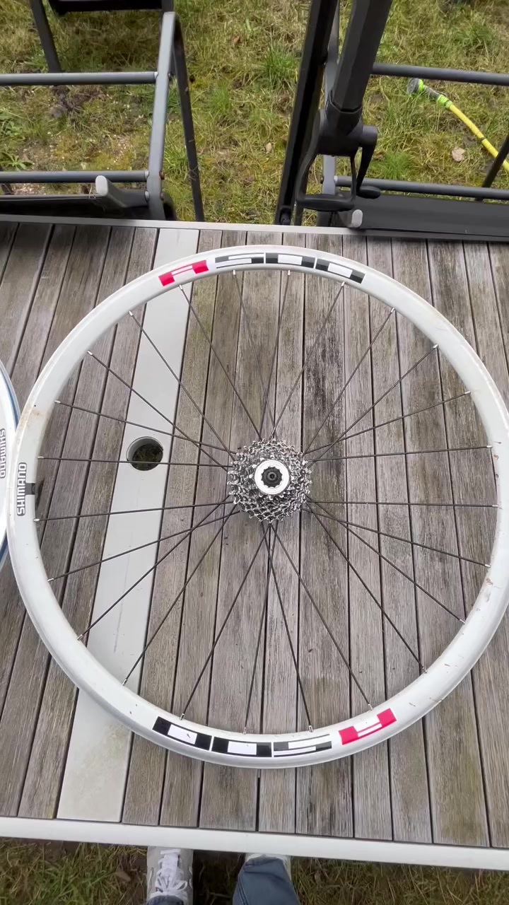 للبيع حجم 28الوياله بي شويا صبغ لازم يتنضف 100معه شحن للعراق


**إذا كنت صاحب هذا الإعلان وتريد حذفه لأي سبب، رجاءا أرسل رسالة إلى الدعم الفني**