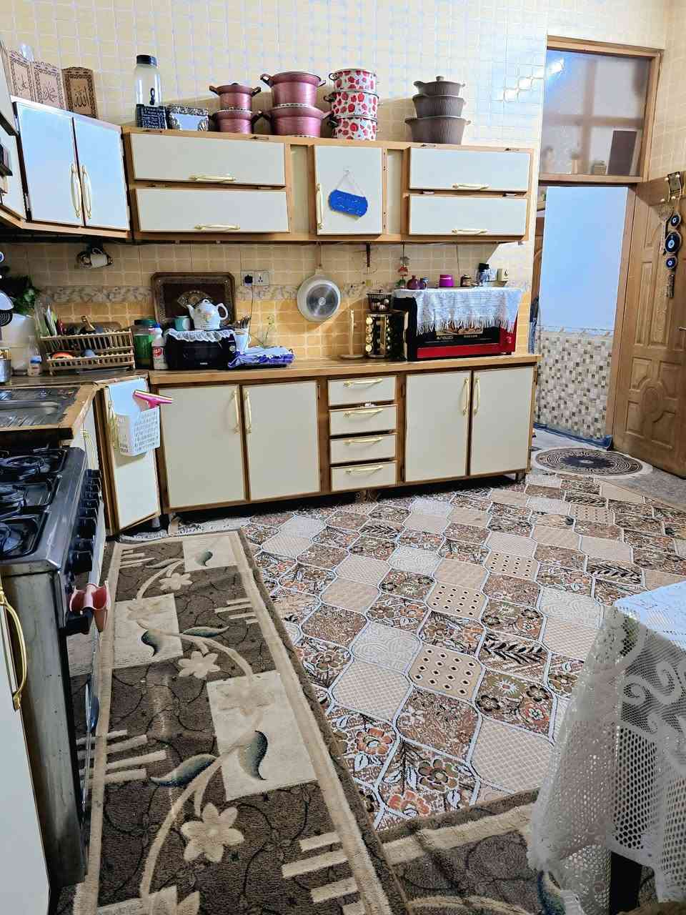 🏠 بيت للبيع طابو صرف بأسمي 🏠

📍العنوان: الديوانية حي الحضارة قرب مدرسة العبير سايدين اسوق طيبة 
مساحة 130متر
يحتوي على استقبال 
صاله عدد2
غرف عدد2
مطبخ 
حمامات 3
بناء حديث درجة أولى طابوك جمهوري موقع تجاري يصلح دار سكن او مجمع طبي او محلات حسب رغبة المشتري المنزل احلى من الصور ب الحقيقة 
السعر 325 وبي مجال بسيط
الاستفسار 
***********
***********
