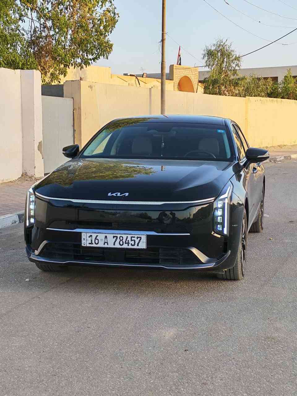يالله السلام عليكم 
للبيع فقط كيا   k8 2025 الشكل الجديد
السيارة غاز بلاد مكينه v6 3500
رقم قادسية شهداء وكالة ثاني يوم
موصفات السيارة 
بصمه شاشه متصل قيادة ذاتيه تحديد مسار
رادارات ٣٦٠ درجه ستيرن كهربائي كشن السايق والصدر كهربائي تدفئه تبريد بردات خلفيه اخوان من الاخير السيارة فول الفول عده الفتحه شواحن لاسلكي
والسيارة خصوصي مو تكسي يعني قمارة مامثقبه
السيارة بيهه بابين كلير من كوريا وشوية صبغ طرف الجاملغ والبنيد
ماشية ٣٥ الف حقيقي مامنزل والله 
مكان السيارة ديوانيه 
السعر ٢٣٥ وبيهه مجال 
للاستفسار ***********
