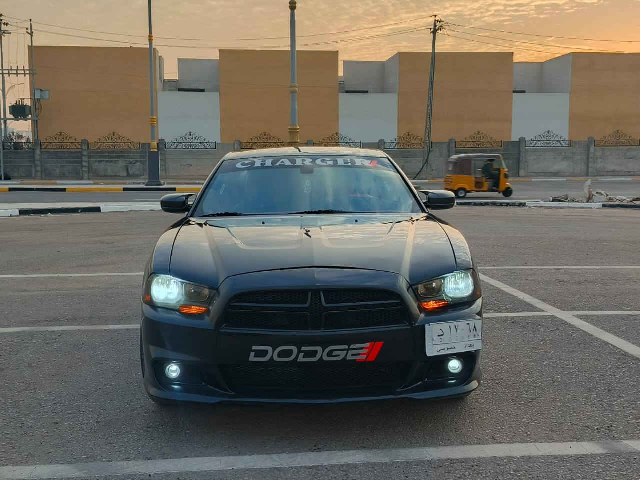 سلام عليكم سياره نوع جارجر موديل 2014 وارد امريكي حادثه جاملغ او باب فقط بدون دواخل نص فوال شاشه كامره حساسات امامي خلفي تحكم ستيرن جهتين كشنات كهرباي جلد تبريد قطعتين كفاله عامه كير مكينه حداديه تخم تاير تبريد كفاله من ضربه او تبديل او صبغ عده الحادث مكينه حجم 6ستندر 3600العنوان كربلاء السعر 143بيه مجال رقم الهاتف***********
