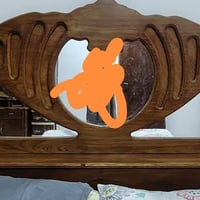 غرفه اخشاب • خمس ابواب • نضيفه