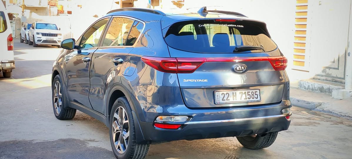 السلام عليكم . سبورتج 2020فول مواصفات ex  محرك 2400 ماشيه 43 ميل نظيفه جدا رقم اربيل تحويل فوري حجر بيئه بلادي بجم كبس
حادث . باب ايمن خلفي وباب ايسر خلفي يرباك برده صبغ اثر شخوط نفس قطع
المواصفات . بانوراما . بصمه بوب . بصمه تشغيل . هيتر كشن . كشن كهرباء . هند بريك بصمه .مود قياده تحكم استرين .الايت زنون . تبريد قطعتين
السعر ١٦٨ بيه مجال بسيط
*********** بغداد, العراق
