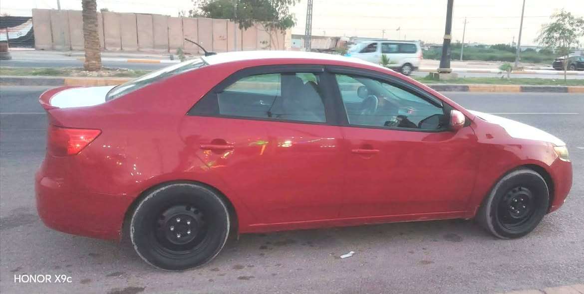 السلام عليكم  كيا فورتي  موديل 2013 وارد امريكي  محرك 2000تحكم ستيرن جهتين حدادية تبريد خير من اللهُ السونار مرفق بالمنشور السعر 92/***********
