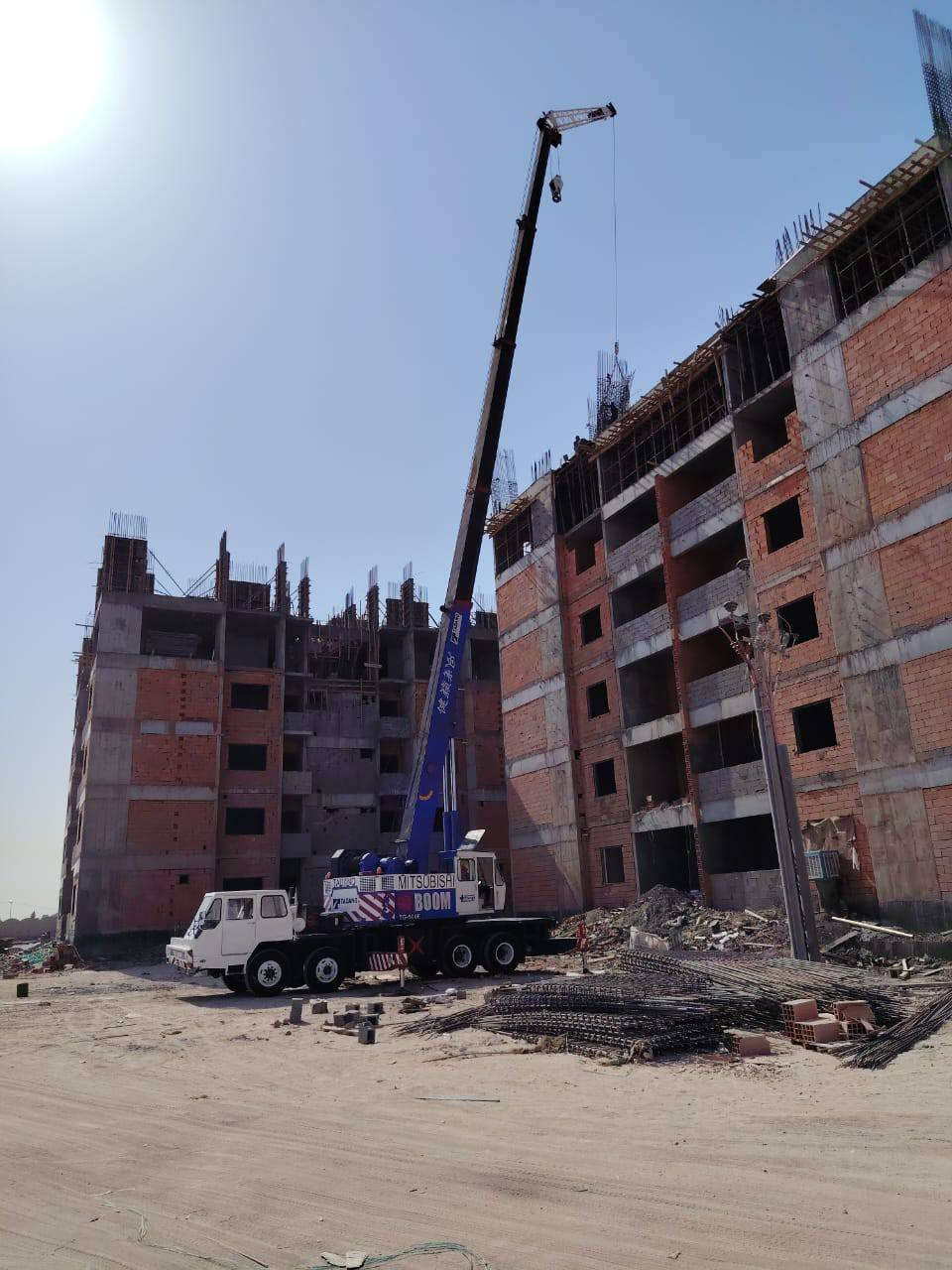 سلام عليكم كرين 50 للبيع مكينه ومضخه جدد العنوان البصره رقم***********
