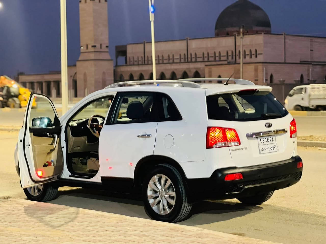 السلام عليكم
للبيع او مراوس سورنتو 2012 فول 1/1 خليجي بانورما 7 مقاعد تبريد 3 قطع محرك V6 ا بيها صبغ حك شبر باب عكس السايق وبيها تكمة السايق رش حك شبر اثر شخوط تخريب بدون اي حادث سياره جاهزه ع اخر حبايه السعر 142 وبيها مجال مكاني بيجي للاستفسار ***********
