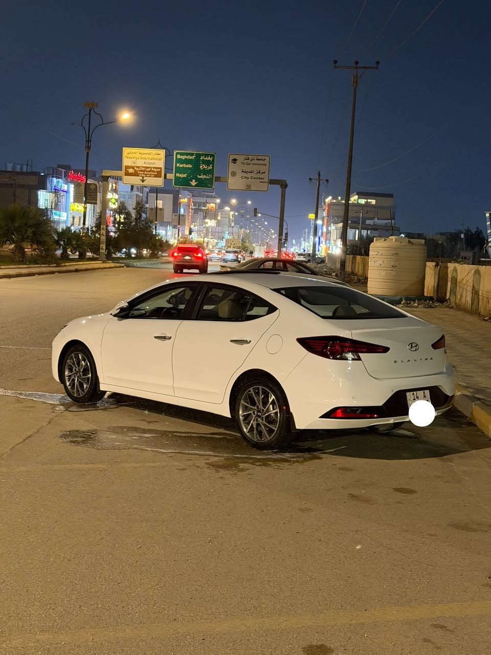 سلام عليكم
النترا موديل 2020 ماشية 70 الف 
حره رقم انكليزي باسمي خليجي ابيض كفاله عامه من ضربه وصبغ وتبديل كلش جديده سياره فول مواصفات 

فتحه بصمه اشاير بلمري تحكمات ستيرن صندوق ذكي حساسات خلفي
حساسات امامي كامره خلفي اشاره ترحيب 
لايت زنون  فول دواخل صاج وجلد
يدات نيكل سياره جاهزه من كلشي مواصفات واحد ع واحد
رقم بصرة انكليزي جديد مشروع وطني وسنويه 2031 باسمي
استخدم شخص واحد مال جناي
بعده سياره ع وضع شركه كلش جديده
مكان السياره: ناصريه
 شراي يتصل ويتدلل
رقم:***********
