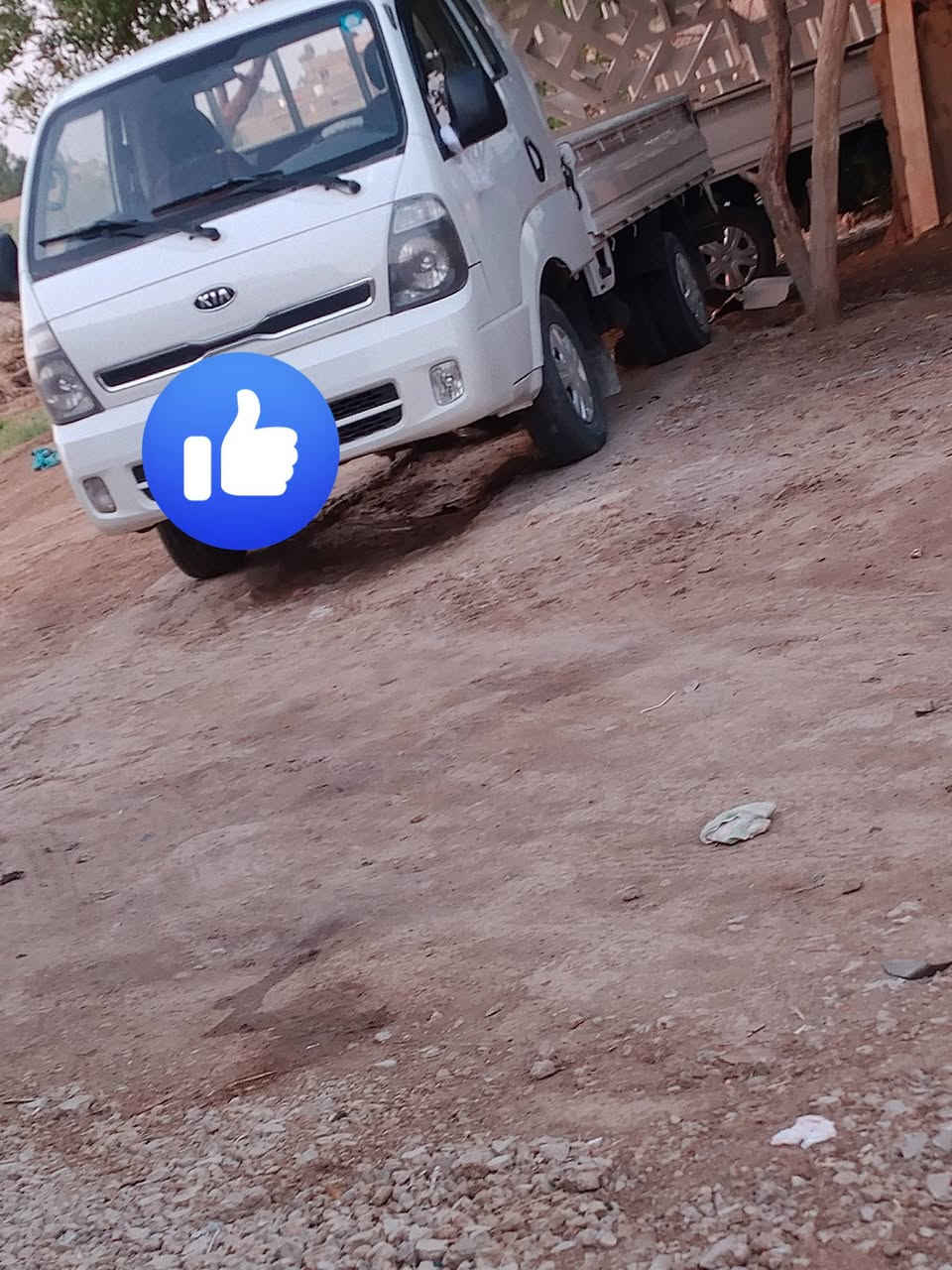 السلام عليكم كيا حمل مديل 13 سياره خير من الله مكفول للجميع كير من  من شاصي  سياره مكفول من مكينه تبريد شغال 
 سياره اشعار جديد سنويه جديده رقم دولي 
سياره باسمي 
مكان الديوانية 
***********
سعر خاص  
رقم سياره القادسية 
مو شراي لا علق
