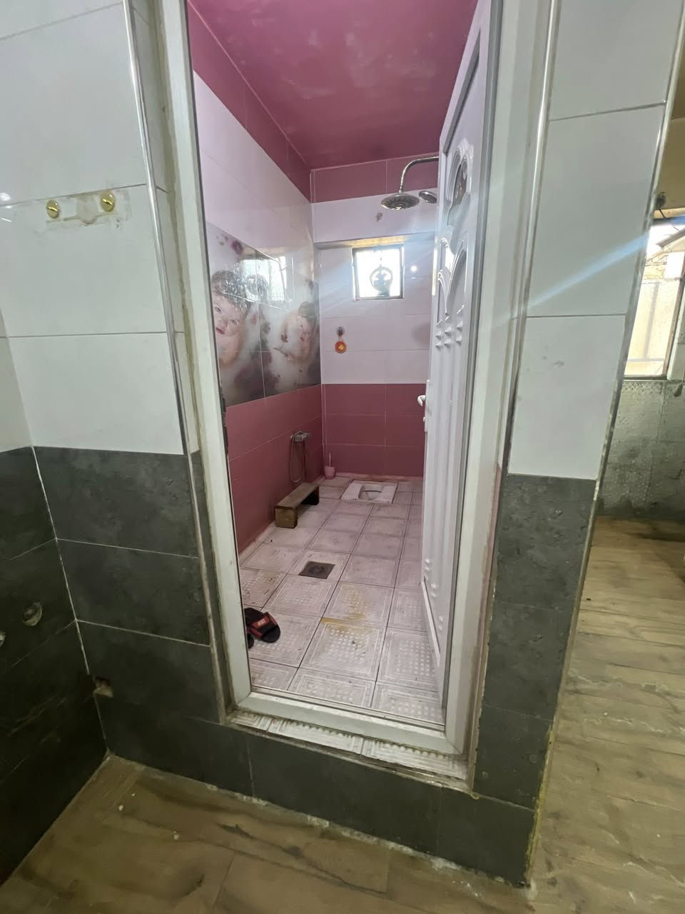 للإيجار شقة طابق اول  مرتبه ⬇️⬇️
تحتوي على صالة ومطبخ وغرفتين نوم وخدمات بنايه كلش مرتبه ومعزوله ايجارهه 350 

عنوان الشعب شارع الصحة قرب جامع الرسول الاعضم 

***********

***********
