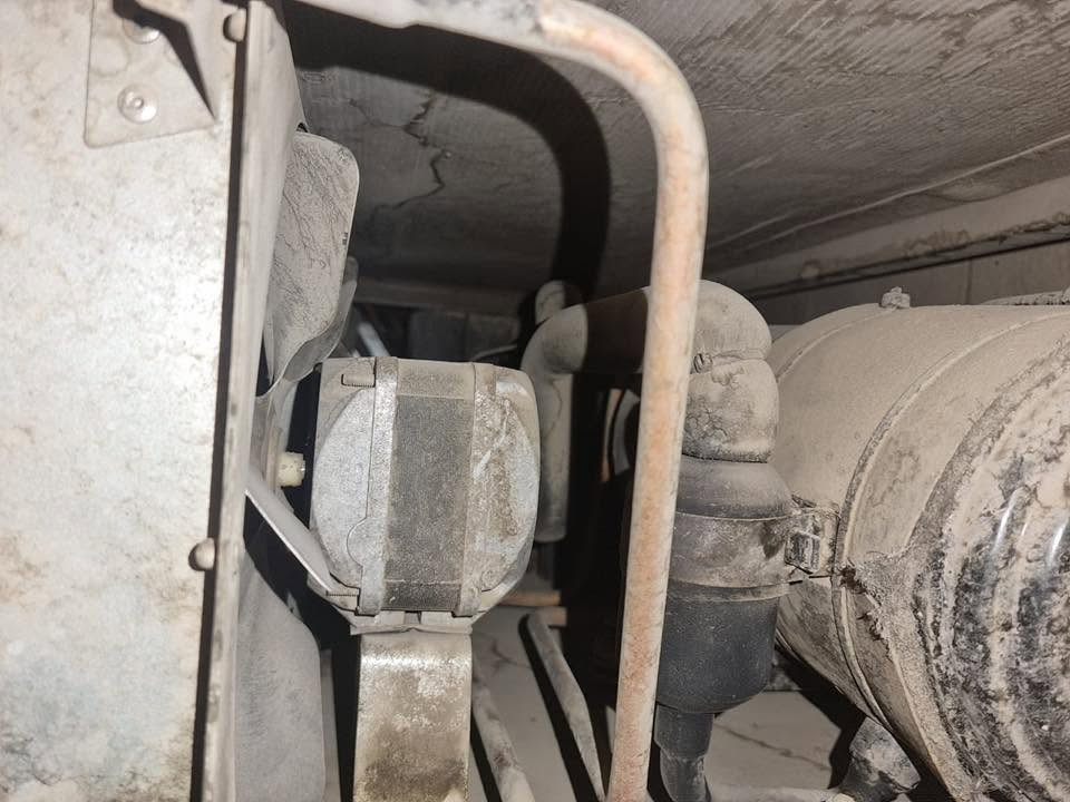 سلام عليكم براد مفتوح للبيع قياسه 180*200مكان بغداد جكوك للتواصل ***********
