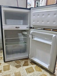 ثلاجه • حجم صغير • نقصه غاز