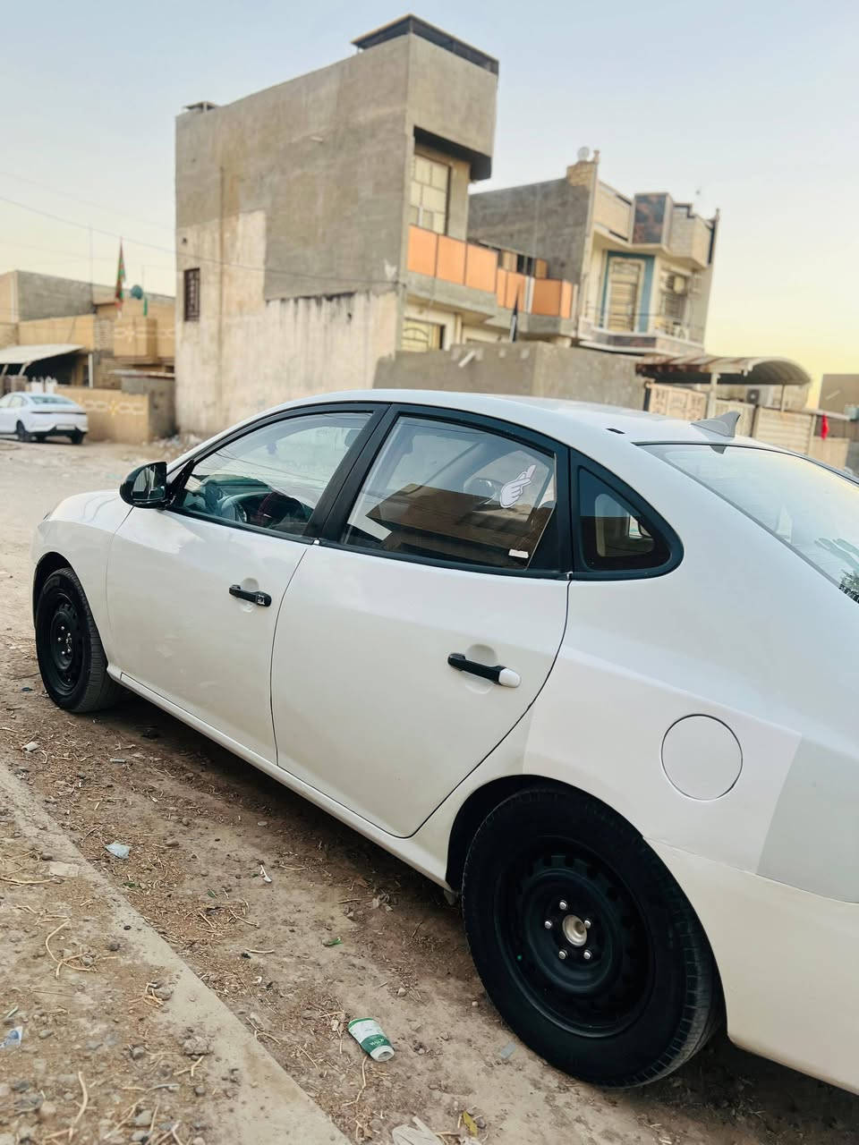 سلام عليكم حبايب قلبي لنترة موديل 9 خليجي سياره رقم اربيل بسمي محرك الف 160حداديه تخم تاير جديد منضومة تبريد ثلج جديده سياره خير من الله صبغ حزام بدون حادث سعر 90 جمالية  العيون سيارة بغداد الاستفسار على رقم ***********
