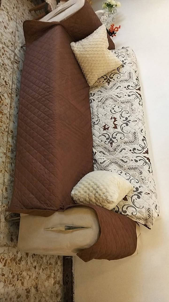 السلام عليكم تخم اخو الجديد عشر مقاعد ٣٥٠وبي مجال وبالإضافة مفرش التخم ويا هديه


**إذا كنت صاحب هذا الإعلان وتريد حذفه لأي سبب، رجاءا أرسل رسالة إلى الدعم الفني**