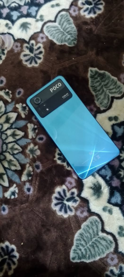 بوكو إكس 4 برو 5 جي (Xiaomi Poco X4 Pro 5G). الشاشة: شاشة AMOLED بمقاس 6.67 بوصة تدعم معدل تحديث 120 هرتز.
الكاميرا: كاميرا خلفية رئيسية بدقة 108 ميجابكسل.
الأداء: يعمل بمعالج كوالكوم سناب دراجون 695 5G.
البطارية والشحن: بطارية بسعة 5000 مللي أمبير تدعم الشحن السريع بقوة 67 واط.لاتصال ***********
