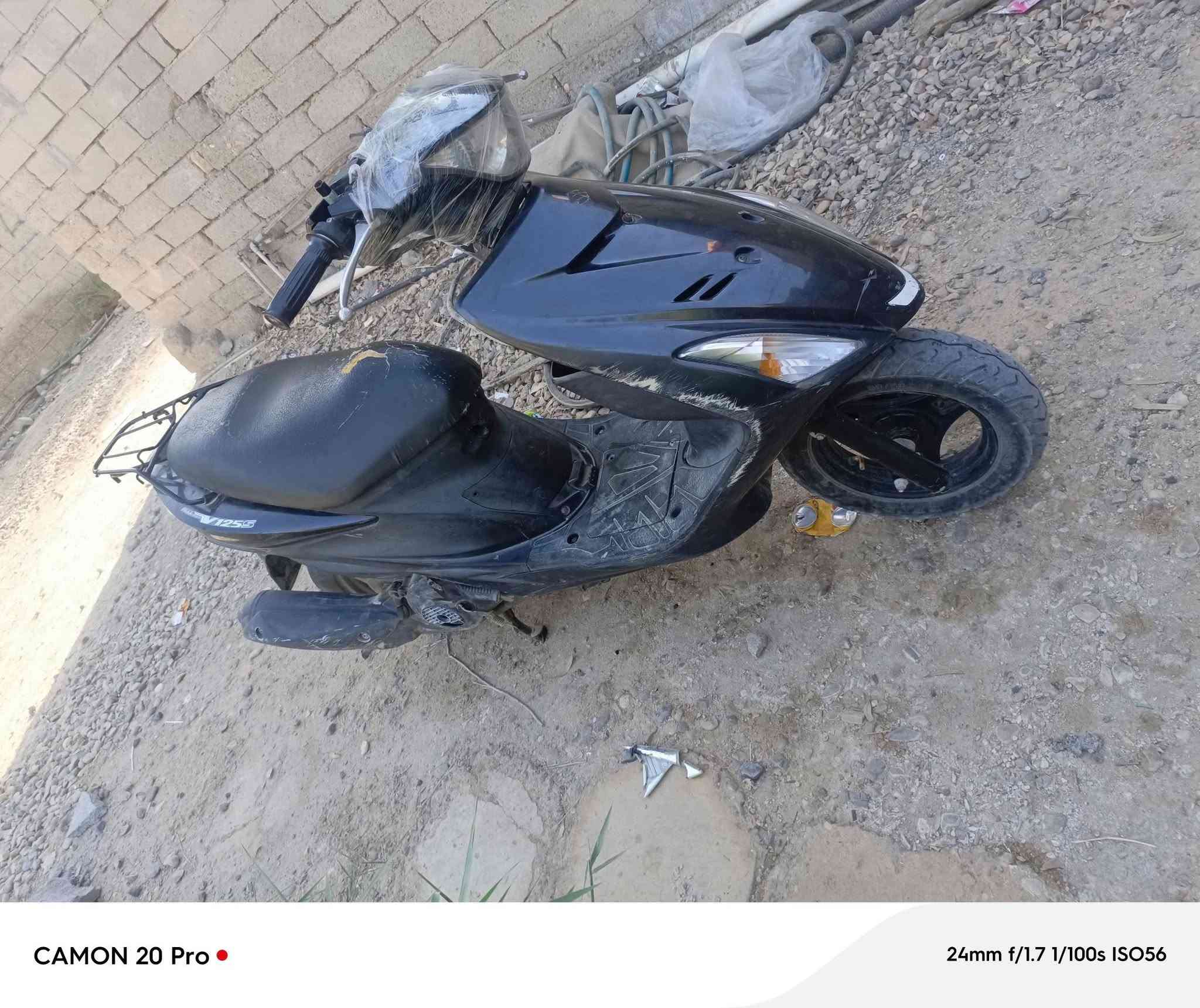 السلام عليكم دراجه ادريس نوزل ياباني دراجه حاويه بلاد مبدل فقط ولفات كهربائيات كلها شغاله نكره سلف ونكره هندر
لايت بك لايت اشاير قفل جنطه قفل جوزه دشبول عدات 
عداد سرعه عداد بانزين هورن  
دراجه نضيفه وحلوه عله وضع البلاد السعر 425 مجال حك جيتك فقط مكاني ناصريه قرب الاسكان الصناعي رقمي *********** بي واتساب 
وموجود مازنجر هم
السلام عليكم دراجه ادريس نوزل ياباني دراجه حاويه بلاد مبدل فقط ولفات كهربائيات كلها شغاله نكره سلف ونكره هندر
