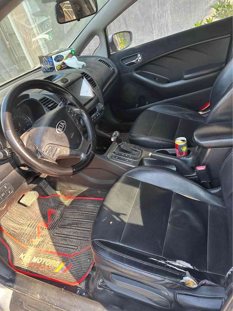 كيه سيراتو 2013 شكل 14 رقم بغداد دولي بسمي تحويل ثاني يوم هزه جديده مكينه 1600 جي دي اي مكينه كير  صدر تبريد ثلج كله نضيف سياره بيها مكانات صبغ ابيع احزام سياره جاهزه مابيها اي نقص سياره فول واحد على واحد 
فتحه سقف 
بصمه تشغيل 
بصمه ابواب 
نضام ترحيب اناره ومري
مري شفط 
اشاير مري 
حساسات امامي خلفي 
كشنات جلد 
تدفئه كشنات 
تدفئه استيرن 
نضام ايكو تقليل صرف 
كروز سرعه 
مانع تزحلق 
شاشه تاب 
كامره خلفيه 
مكان السياره بغداد حي الجهاد السعر 93 وبيها شي بصيط الاتصال *********** Colombo, Sri Lanka
