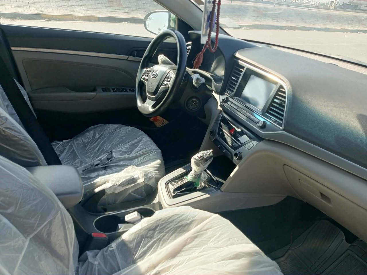 هونداي النترا موديل  2018 وارد امريكي تحويل مباشر مكينة كير تبريد كله شغال  السعر 115 وبيهة مجال تفاصيل اكثر ***********
المكان الرميثه
