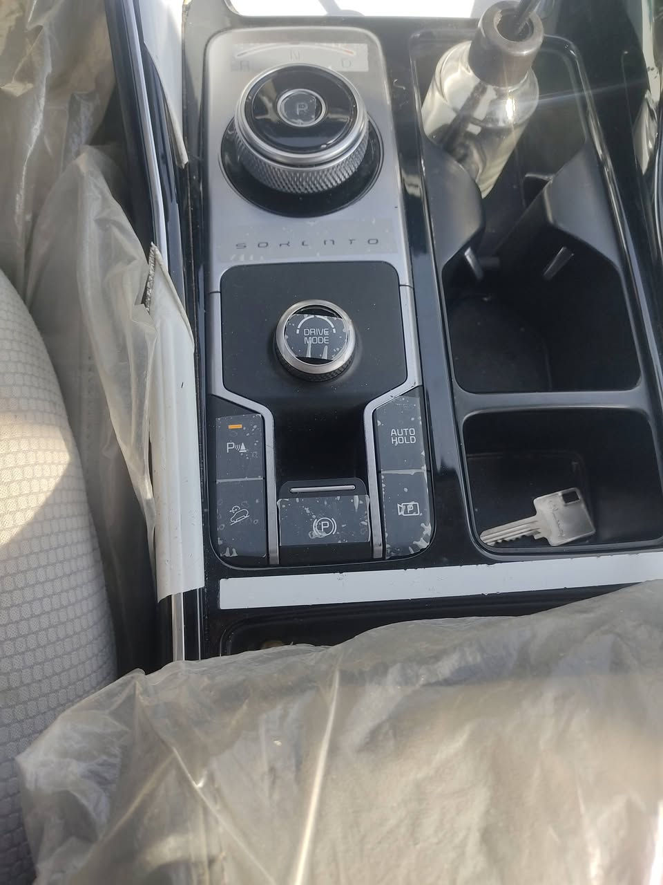 كيا سورنتو موديل 2023 خليجي
رقم اربيل بسمي 

6 سلندر 

ماشيه 76. الف

مكفوله كفاله عامه 

بصمة

كشنات كهرباء

صندوك كهرباء 
  
بانوراما 

مري شفط 

حساسات امامي خلفي

شاحن واير ليس 

كامرة خلفية

شفتات قياده

نظام نزول منحدرات  
 

السعر 295 وبيها مجال سياره كلش جديده بمعنى الكلمه

اللاستفسار الاتصال على الرقم 

***********
***********
