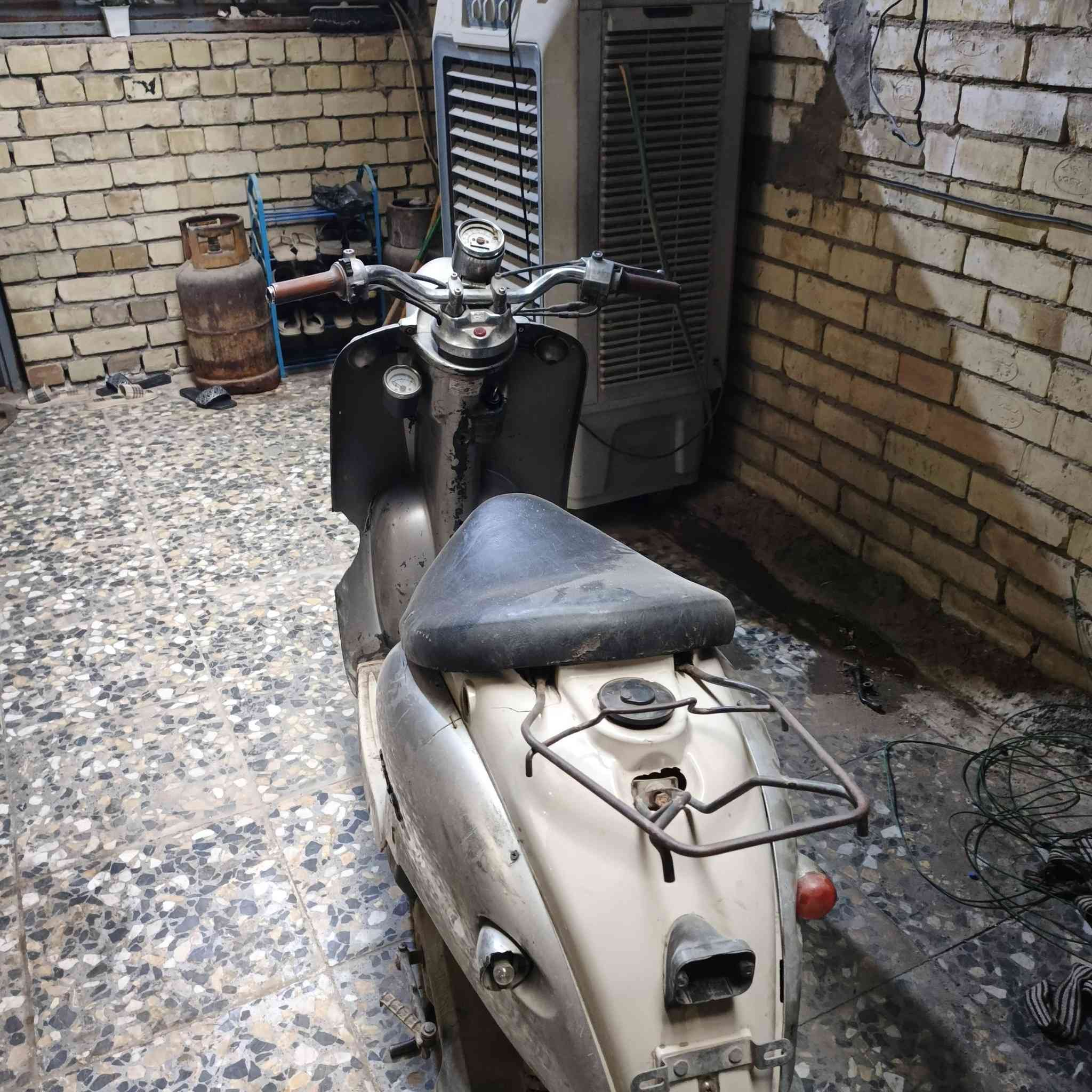 السلام عليكم دراجه للبيع والسعر 150
***********
***********
بغداد شارع 20 عبيدي
