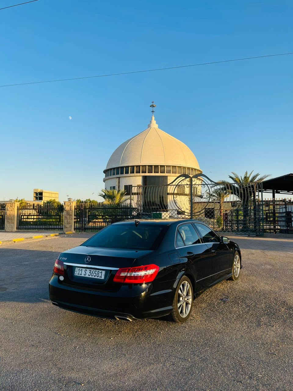 السلام عليكم 
مارسيدس موديل ٢٠١٠ وارد امريكي قطعتين بس جاملغ وبنيد ماشيه ٦٧ الف رقم بغداد دولي حجم ٣٥٠ 
سعرها ١٨٠ ورقه وترهم مراوس بسيارة أحدث منها 
مكانها النجف الاشرف 
***********
