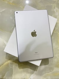 ايباد ٩ • ٦٤ • نضافه