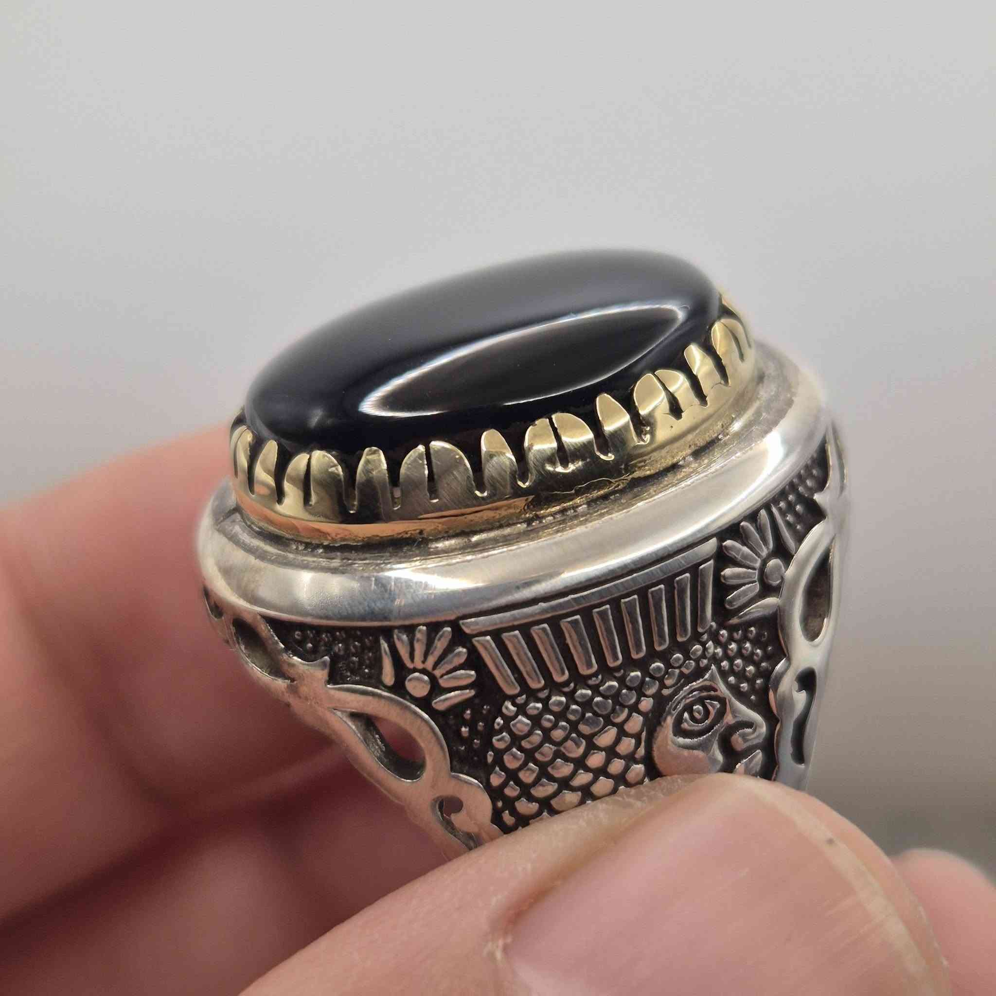 بفضله تعالى وحده ... لا زلنا الأوائل في العقيق اليماني الأصيل 

العقيق اليمني الأسود ( الحر بلا معالجة & بلا حرارة )

فضة عيار عالي _ تاج نحاس نقي _ قياس 23 / 24

💳 كارت ضمان مختوم (أصالة المنشأ & غير معالج )
🚗 خدمة توصيل كل مناطق العراق
للإتصال و المراسلة : ***********

📍العنوان /  الكوفة _ شارع كوفة نجف الرئيسي _ مأكولات خوخة _ الشارع الفرع للمطعم
