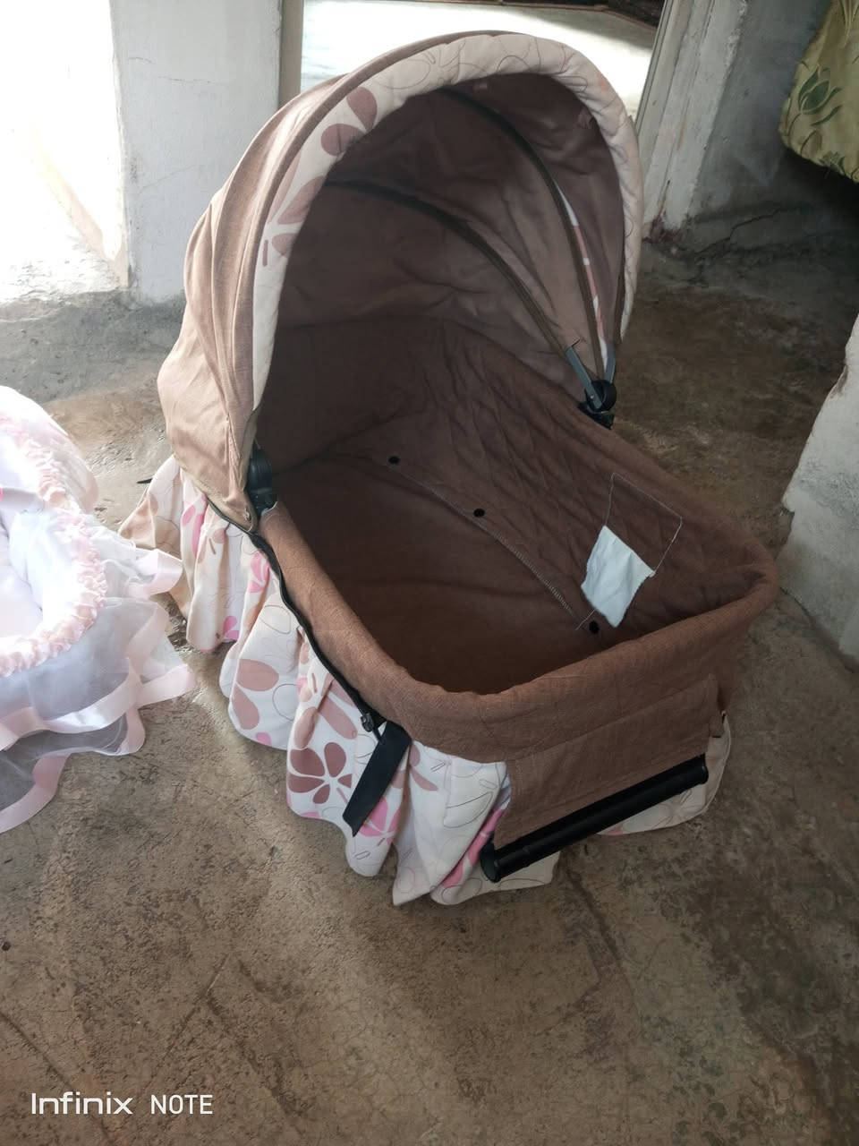 اغراض اطفال للبيع اخو الجديد ***********

