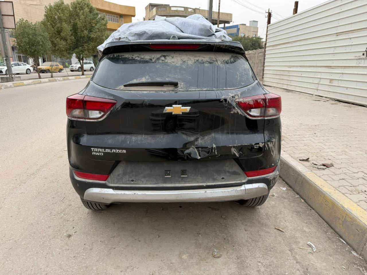 السلام عليكم شوفرليت ترل بلايزر موديل 2025 محرك 1300 تيربو ماشيه 6000 دخول جديد السياره بسمي الحادث موضح بالفديو  قسم من الغراض موجوده دعاميه اسود بلاد موجود واللايت موجود  عايزه فقط جاملغ والبنيد يرجع السعر 90 ورقه موبايل ***********  السياره شغاله عايزه سمكره فقط وكل دواخله موجوده حتى الارضيات بلاديات موجوده
