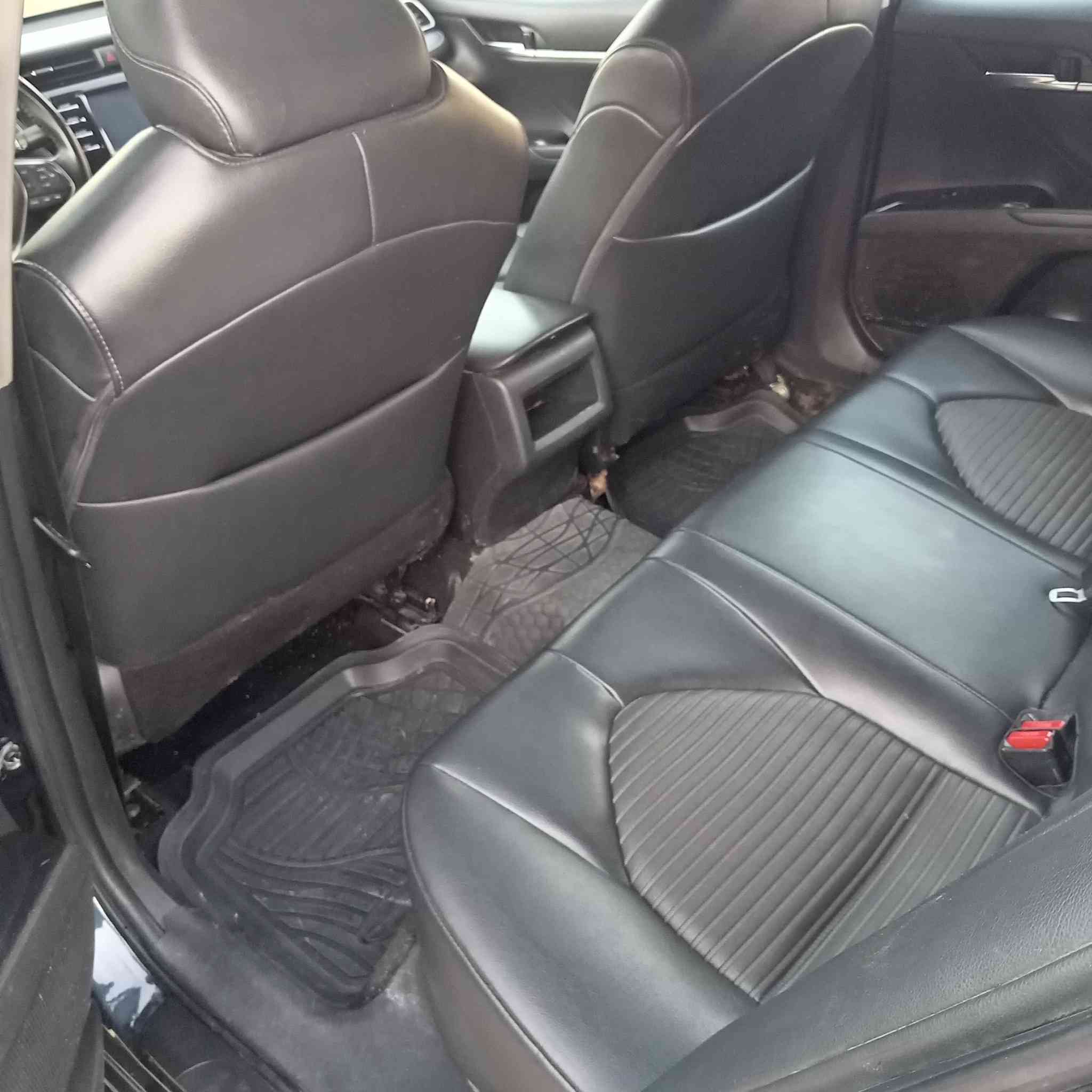 السلام عليكم
كل عام وانت بخير
 وصحة وسلامة
للبيع كامري 
 موديل2019
طك جديده
مراوس يرهم 
الضرر موجود بل صور 
الاستفسار ***********
