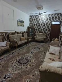 دار سكن للبيع حي الصديق على شارع المطار طابقنين المساحه 150 متر  اربع ...