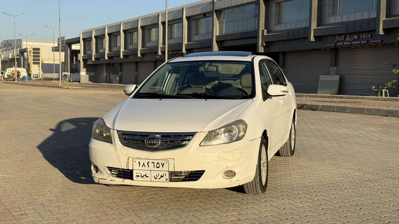 Byd2014
كفاله بدون صبغ فقط مكانين رصعات بدون تعديل 
ماشيه ١٥١ الف على ايد واحد بحاله وكاله برغي ممفتوح بي
تخم تاير جديد صدر امامي خلفي كله جديد بس سنويه منتهي
سعر سياره 55ورقه وبي مجال 
عنوان خانقين 
***********
