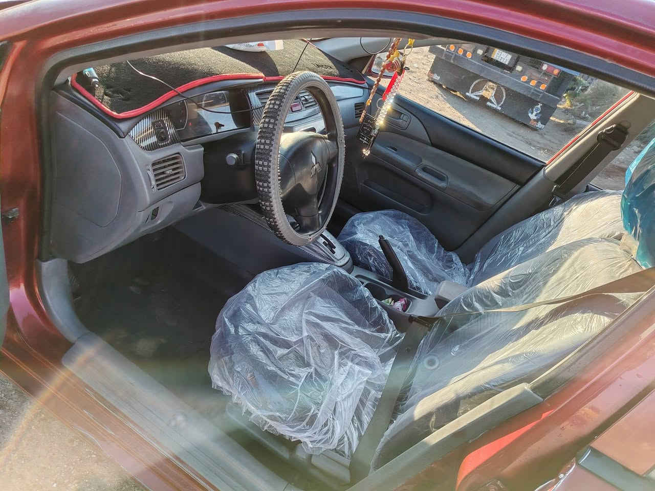 إسلام عليكم لانسر 2011
السياره خير من الله تبريد محرك خير من الله سياره ما بيها صبغ رقم بغداد الجديد بسمي شرط التحويل ثاني يوم 
السعر82وبيها مجال 
الرقم،، ***********
